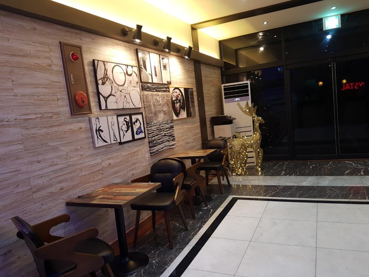 Crystal Motel Κανγκούνγκ Εξωτερικό φωτογραφία